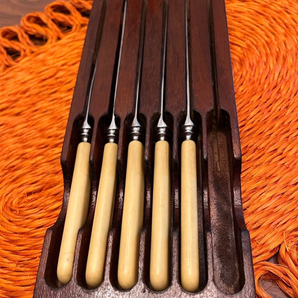 Vintage Leppington Sheffield England Stainless Steak Knife set of 5 w/ Wood Case